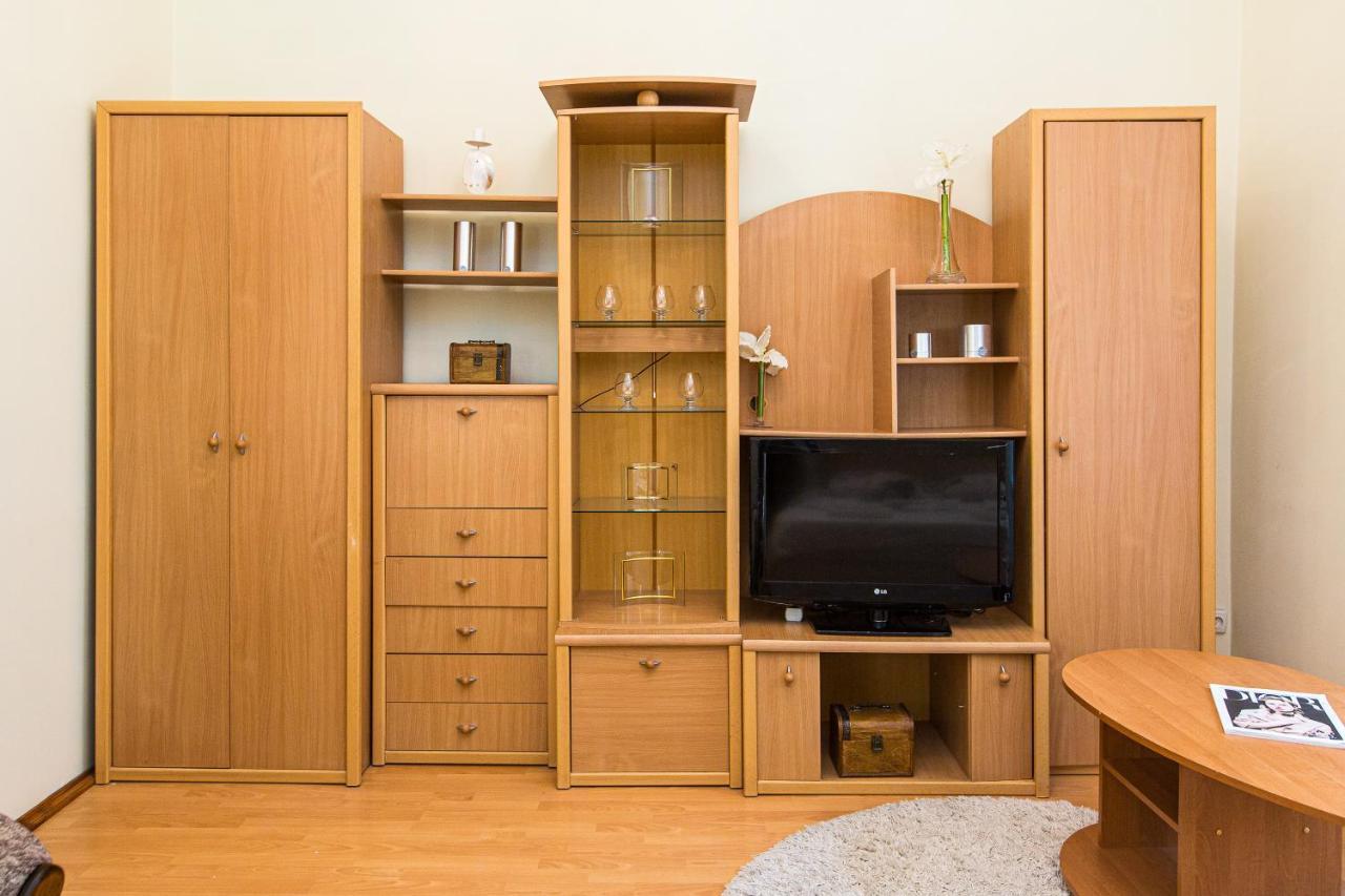 Біля Дзиги Сучасна Квартира На Вулиці Вірменській 35 Lviv Eksteriør bilde